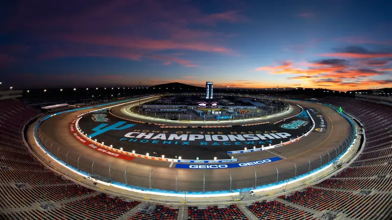 phoenix raceway